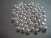 Perles rondes en plastique effet nacre 4mm 