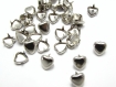 50 clous à griffes rivets "petit coeur", de couleur argenté 
