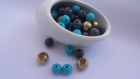 50 perles de couleurs différente doré, bleu, grise 