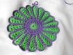 "kougloff" mamique au crochet vert et violet 