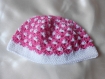 "le coin des bébés"bonnet au crochet rose et blanc 