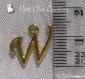 1 breloque alphabet lettre w calligraphiée en métal doré 15mm x 11mm *k138 