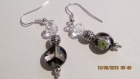 B599- boucles d'oreilles en métal argenté et verre romantique 