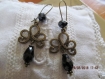 B399- magnifiques boucles d'oreilles de style vintage avec une perle en cristal noir en forme de goutte 
