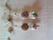 B117 - boucles d'oreilles style romantique en métal argenté avec une perle en verre et perles métalliques 
