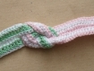 Bracelet aux deux couleurs en coton fait au crochet 