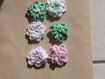 Lot de 6 fleurs en relief de différentes colories pour customisation..... 