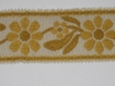 Ruban galon ancien tapissier motifs floraux 