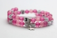 Bracelet d'allaitement sur fil à mémoire de forme de 55mm avec perles en acrylique de couleur rose foncé et claire 