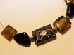 Collier monté sur câble perles variées (noir, gris) 