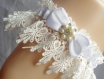 Jarretière de mariage jarretière en satin et dentelle, nœud papillon et ruban blanc cassé avec perle blanc 