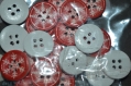 22 bouton rouge et blanc motif flocons de neige 