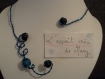 Collier ras du cou adelphe: spirale duo de couleurs, rocher bleu idéal cadeau de st valentin 