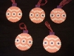 5 boules de noël personnalisées en perles hama pour décorer le sapin 