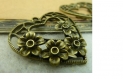 Lot de 2 pendentifs cœurs fleurs filigranés couleur bronze 34 mm x 34 mm 