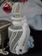 Flacon en verre à facettes ancien shabby romantique perles nacrées strass mousseline soie 