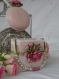 Savon parfumé décoré panier en soie rose aux ruban 