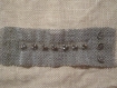 Bracelet tissé ,pièce unique,avec des perles en plaqué argent et écrues 