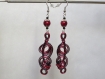 662 - boucles d'oreilles fil d'aluminium, rouge, rose, noir, perle de verre 