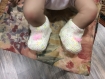 Chaussons0/6 mois bebe ou reborn laine chine pastel avec fleurs rose 