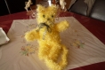 Chat laine jaune tricot 