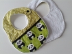 Bavoirs bébé en tissu et éponge blanche motifs pandas et étoiles vert anis fermeture par pression taille 0-6 