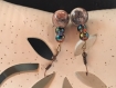 Boucles fantaisie avec perle peinte à la bombe 