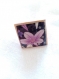 Bague cabochon carré fleur violette 