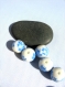 Lot de 2 perles en verre fleurs bleues 10 mm 