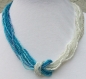 Collier bleu et blanc en perles de rocailles 