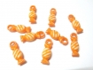 10 pendentifs acrylique forme bonbon 21x7mm couleur orange 