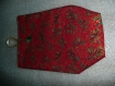 Sac à cadeaux en tissu rouge feuilles de houx 