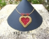 Collier pendentif coeur broderies fils dmc et perles 