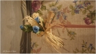 Pêle-mêle romantique, cadre bois patiné et toile de lin fleurie 