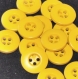 B56b1r / mercerie boutons plastique jaune moutarde 18mm vendus à l'unité 