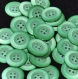 B51a3r / mercerie boutons plastique vert effet cérusé blanc 22mm vendus à l'unité 