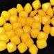 B44a1r / mercerie boutons carrés plastique jaune 9mm vendus à l'unité 