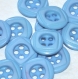 B43e1r / mercerie petits boutons coloris bleu motif carré 12mm vendus à l'unité 