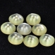 B40a1r / mercerie lot de 8 boutons plastique ronds jaune pâle nacré 15mm 