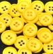 B33c1r / mercerie petits boutons plastique jaune basique 12mm vendus à l'unité 