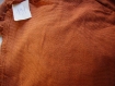 N°191-tissu en coton effet crepi raye couleur rouille 