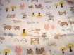 Tissu animaux de la ferme sur fond beige - coupon de 50 x 50 cm 