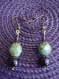 Boucles d'oreilles perles de verre violette irisée et jade