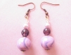 Boucles d'oreilles perles polymere marbrées rose et verre violet
