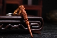 Sculpture en bois pendentif porte-clés, porte-clés de voiture, sculpture sur bois grue 8.9cm*1.2cm - esk08 