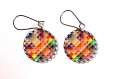 Boucles d’oreilles bronze dentelées avec cabochons synthétiques * motifs multicolores * 1 