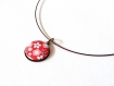 Bague bronze dentelée avec cabochon synthétique * fleurs japonaises sur fond rouge * 