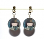 Boucles d’oreilles clips bronze avec cabochons synthétiques * kokeshi * 7 