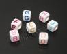 7 perles cube b c d f g h j blanc lettre couleur acrylique 6mm lot