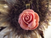 Collier pendentif fleur rose tendre chaîne bronze 